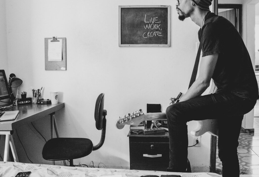 Passive Income for Creatives: Smart Ways Artists Are Diversifying Beyond Royalties