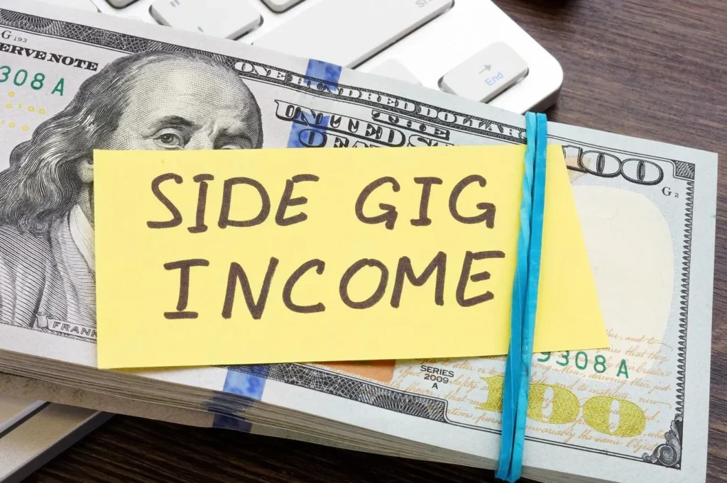 4 Side Hustles Bringing At Least $2,000 Per Month In 2026