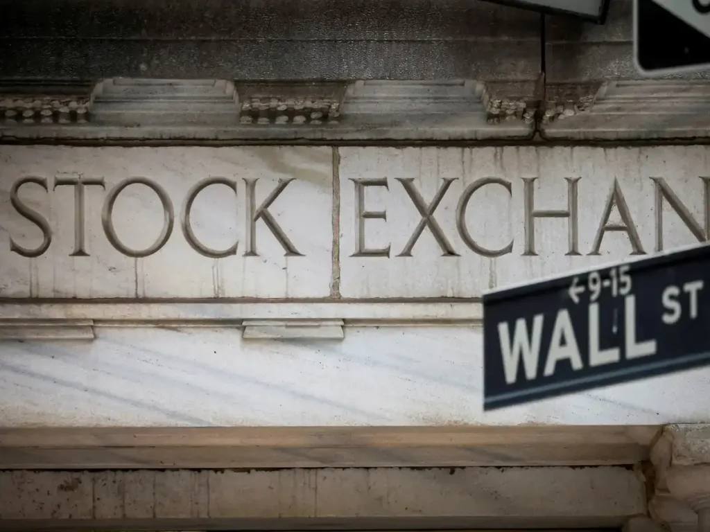 Dow Jones| Nasdaq | US Stock Market Today | Live: Wall Street futures dip after record highs; Hewlett Packard soars