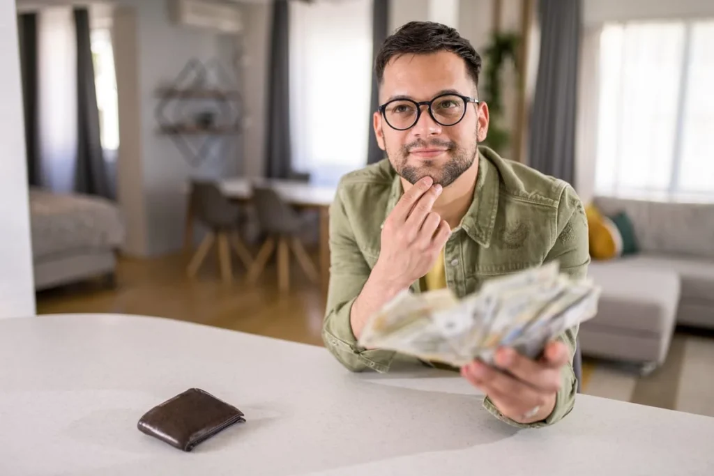 Realty Income Just Declared Its 135th Dividend Increase. Here’s How Much $10,000 Invested Pays Monthly.