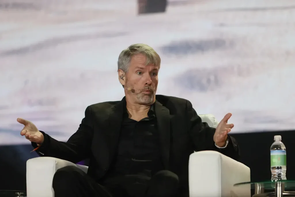 Michael Saylor’s Bitcoin Credibility Splits Two Market Veterans Over ‘Buying Forever’ Pledge