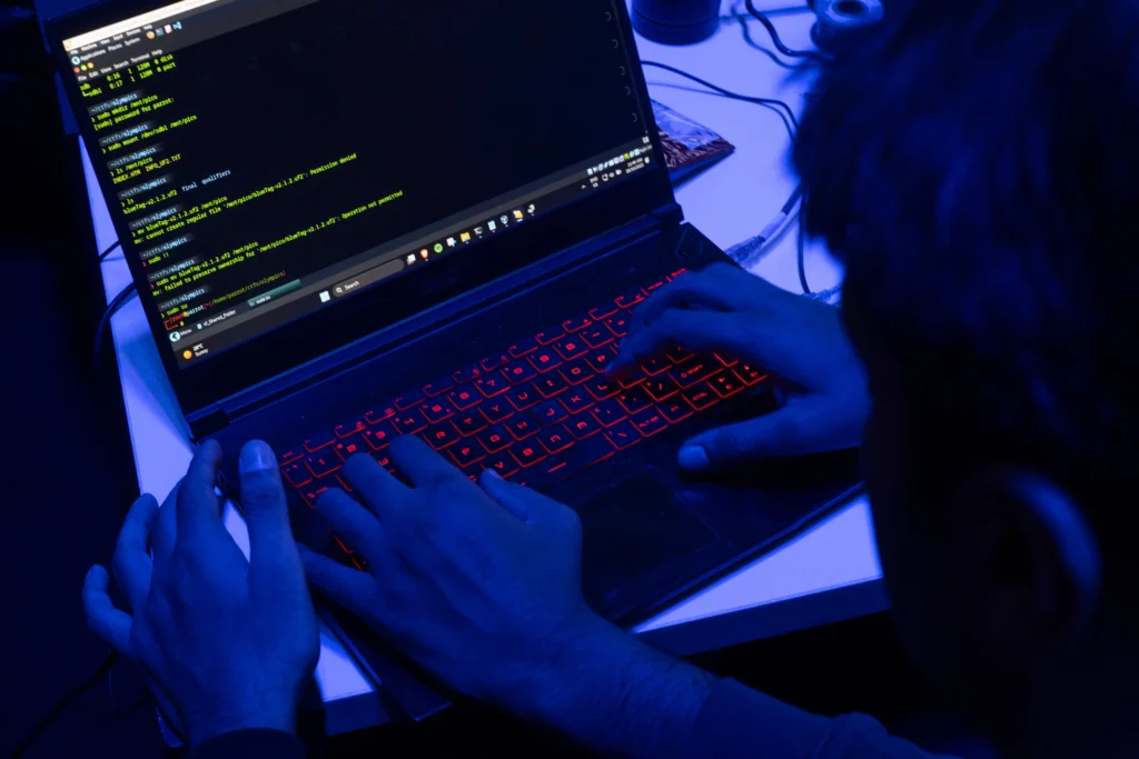 FBI tracks down suspected crypto scammer accused of stealing $220,000 through Steam malware