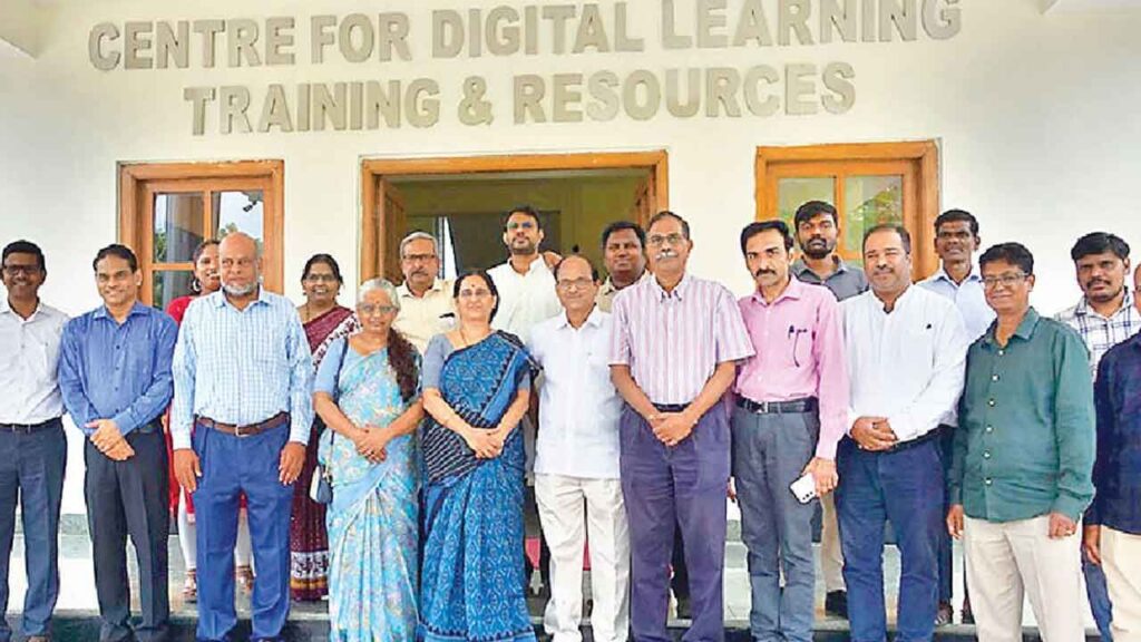 UoH launches two online certificate courses, opens new digital learning studio